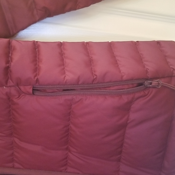 Columbia puff and feather down jacket 650 maroon/red color - Picture 6 of 6